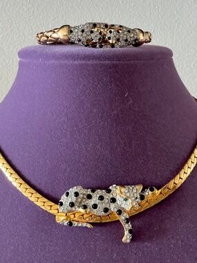 VINTAGE DUCHESS OF WINDOR LEOPARD NECKLACE AND BRACELET GOLD METAL CRYSTALS NOS